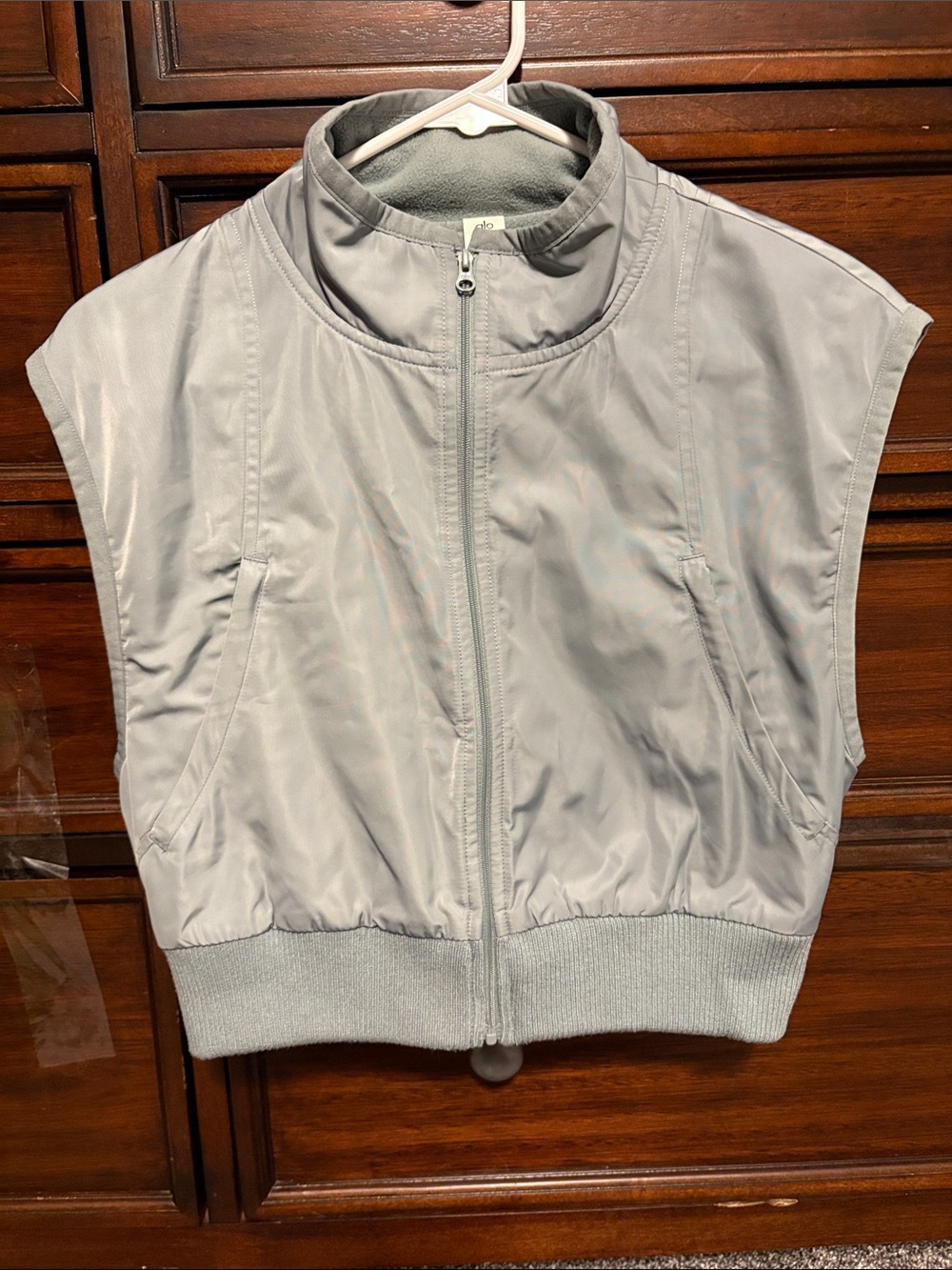 ALO Yoga Zip-Front Sleeveless Vest